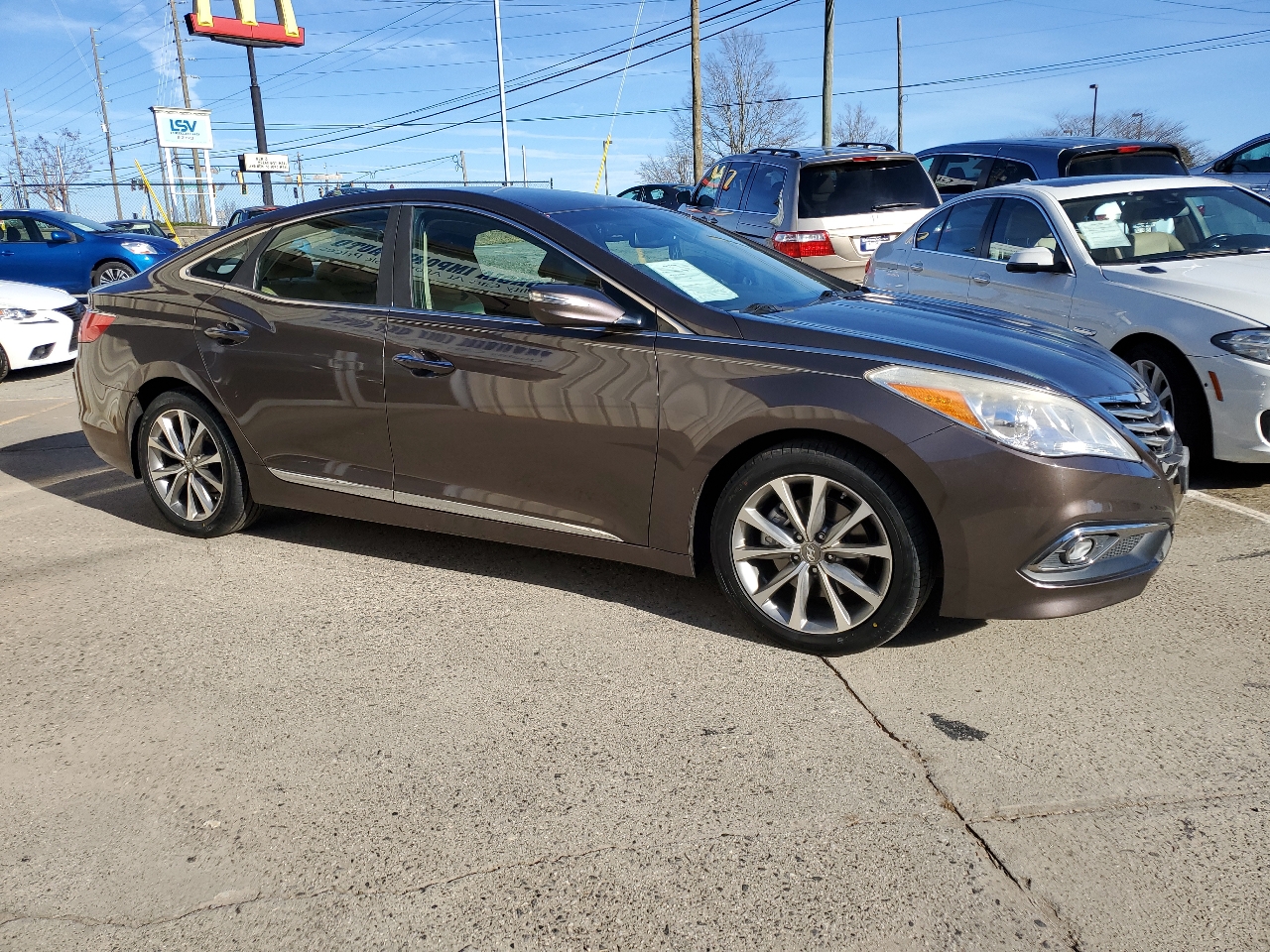 Hyundai Azera 4dr Sdn SE 2016