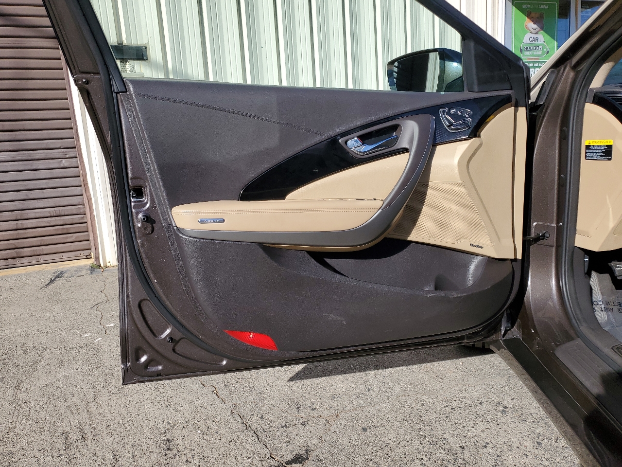 Hyundai Azera 4dr Sdn SE 2016