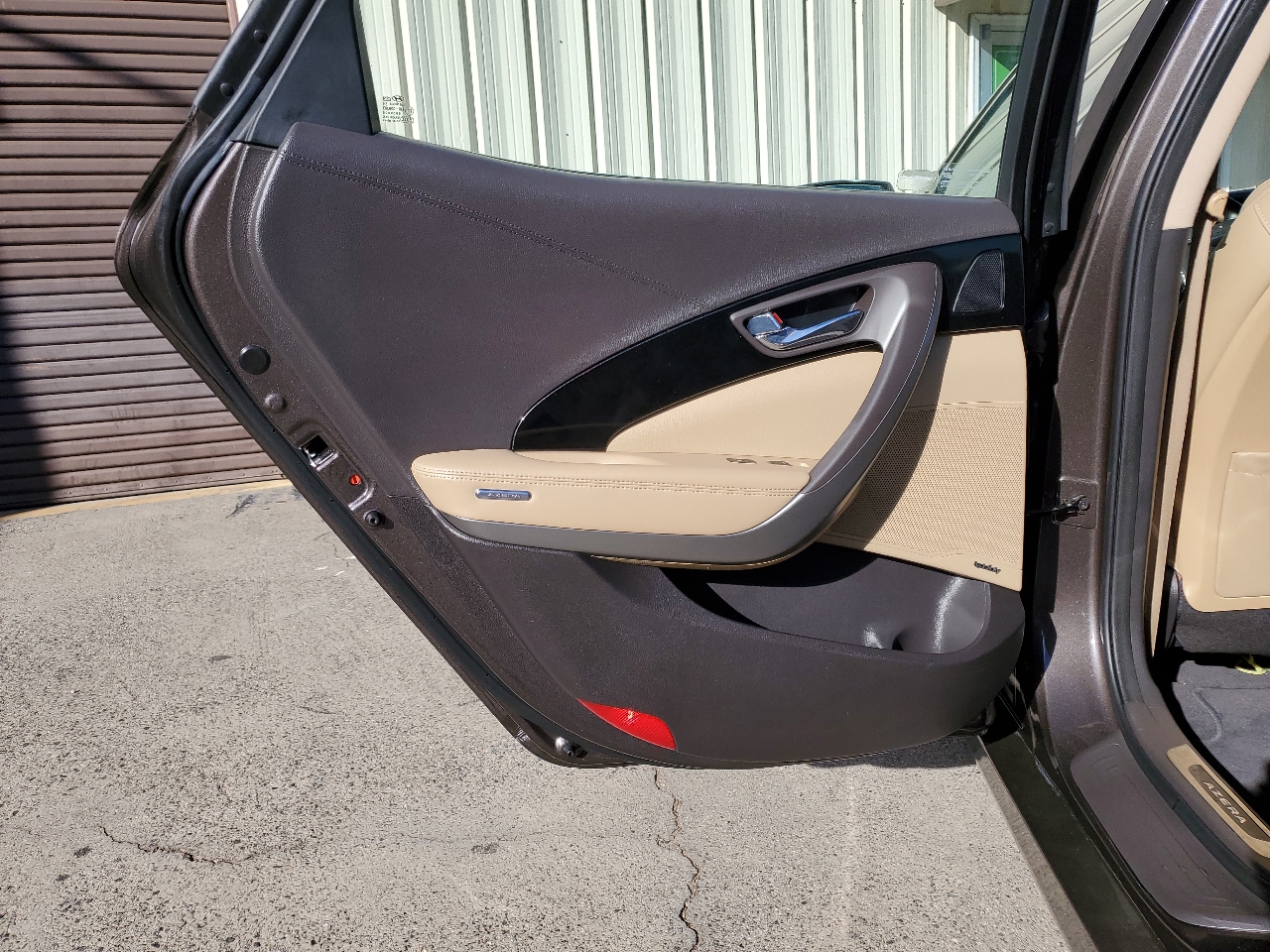 Hyundai Azera 4dr Sdn SE 2016