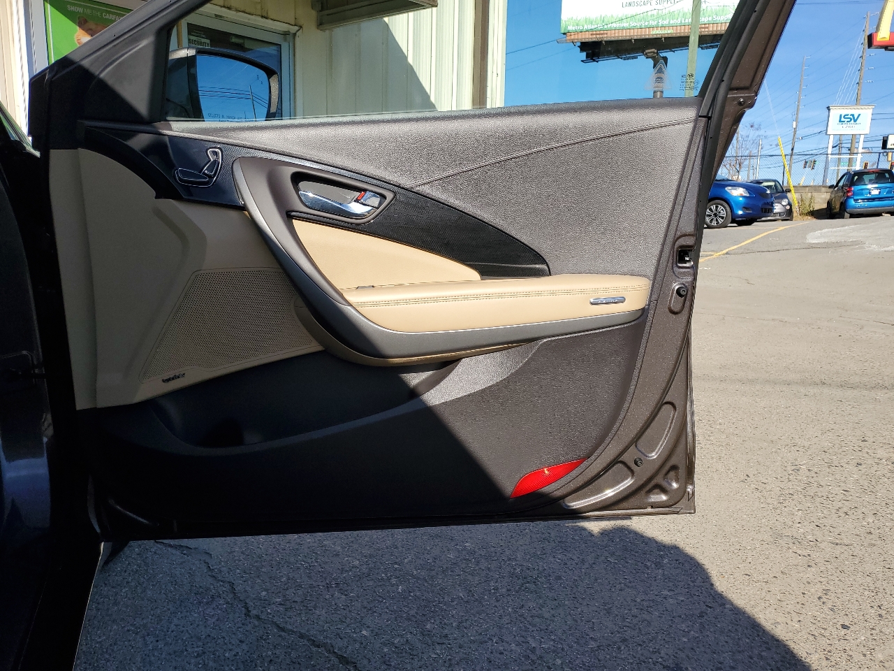 Hyundai Azera 4dr Sdn SE 2016