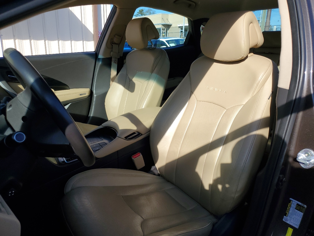 Hyundai Azera 4dr Sdn SE 2016