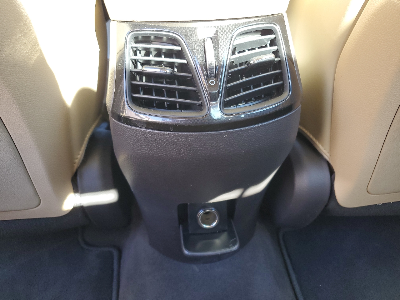 Hyundai Azera 4dr Sdn SE 2016