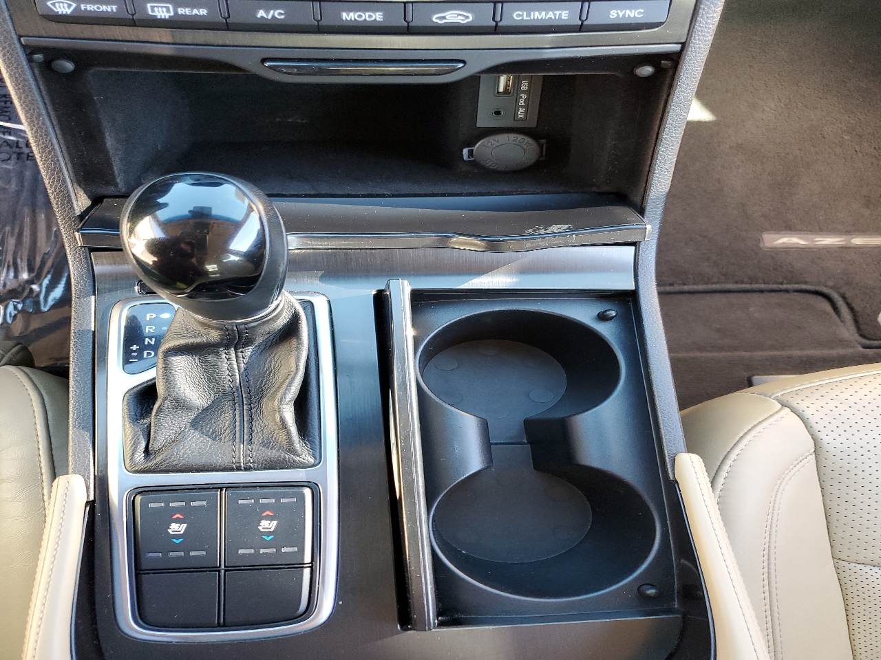 Hyundai Azera 4dr Sdn SE 2016