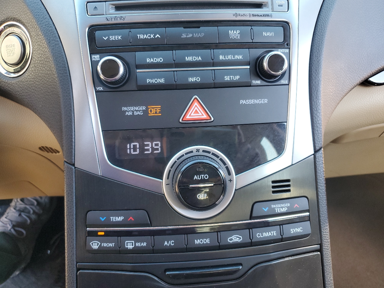 Hyundai Azera 4dr Sdn SE 2016