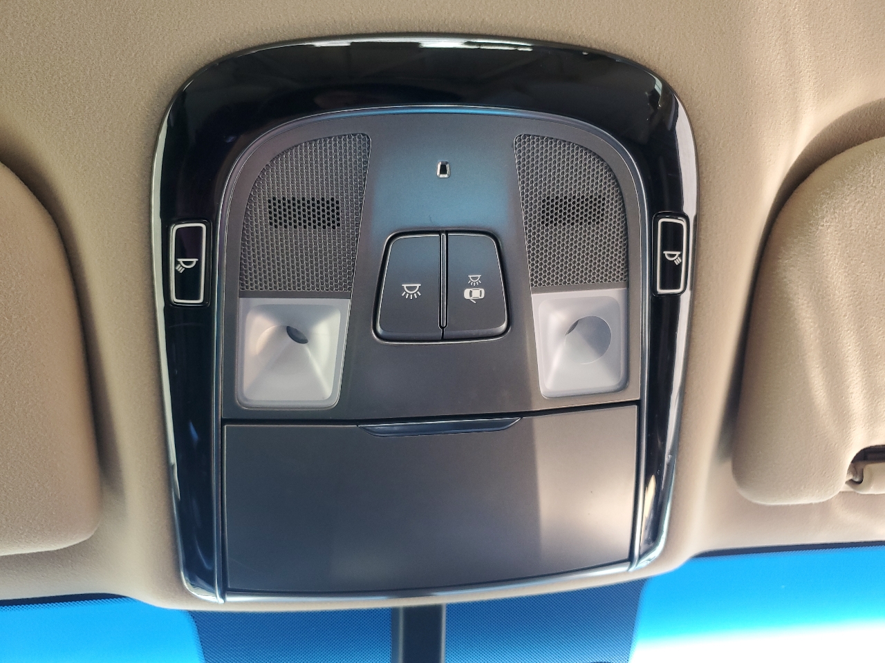 Hyundai Azera 4dr Sdn SE 2016