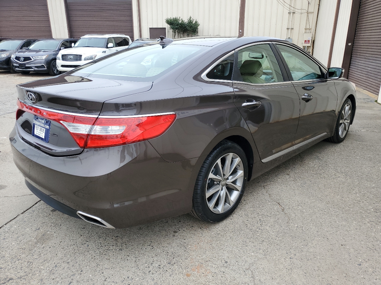 Hyundai Azera 4dr Sdn SE 2016