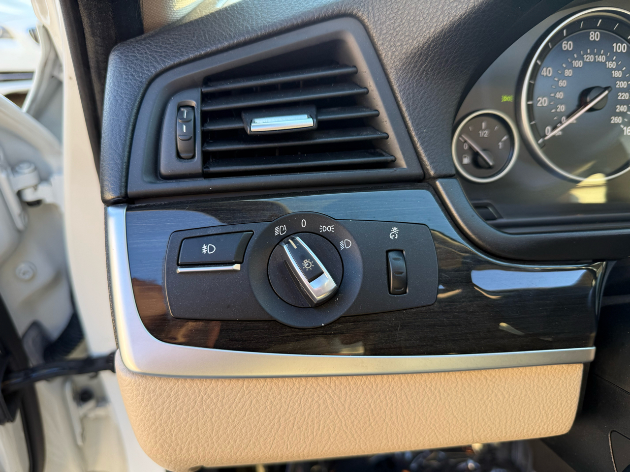 BMW 5-Series 535i 2012 BMW 5-Series 535i 2012