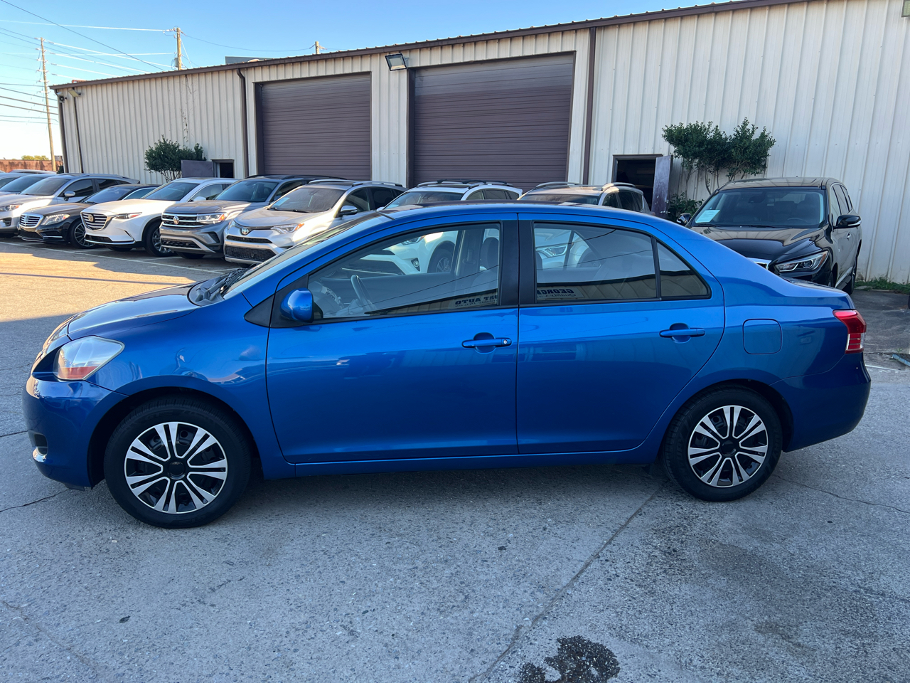 Toyota Yaris Sedan 4-Speed AT 2010 Toyota Yaris Sedan 4-Speed AT 2010