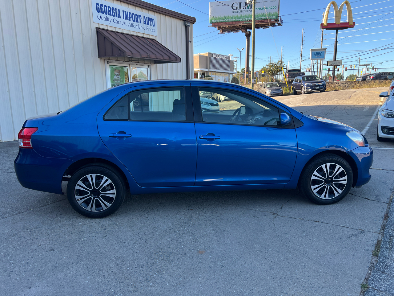 Toyota Yaris Sedan 4-Speed AT 2010 Toyota Yaris Sedan 4-Speed AT 2010