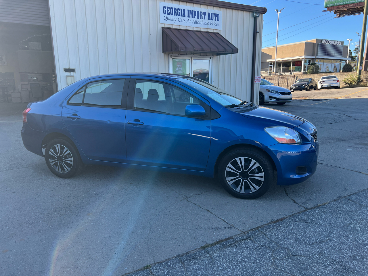 Toyota Yaris Sedan 4-Speed AT 2010 Toyota Yaris Sedan 4-Speed AT 2010