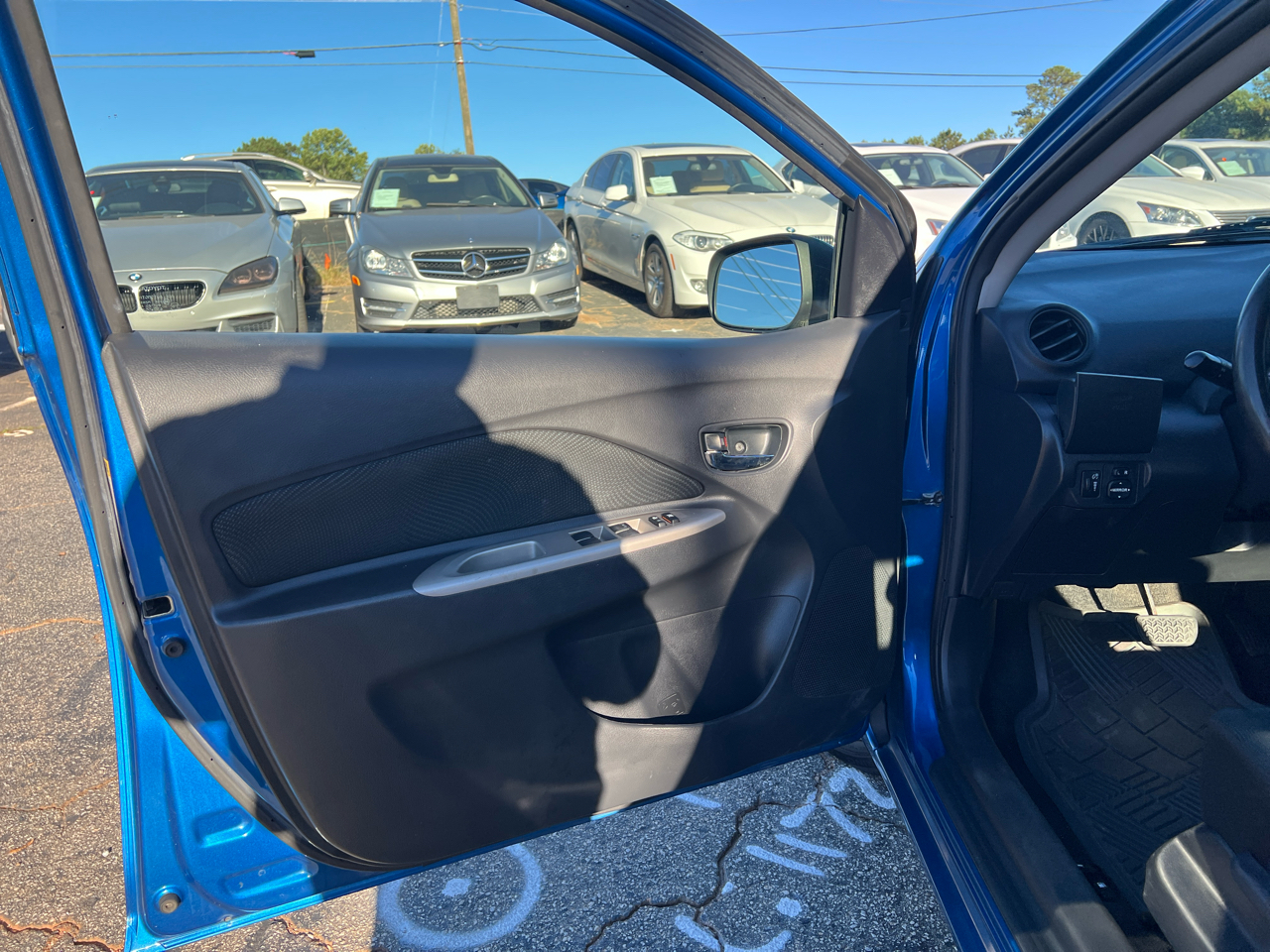 Toyota Yaris Sedan 4-Speed AT 2010 Toyota Yaris Sedan 4-Speed AT 2010