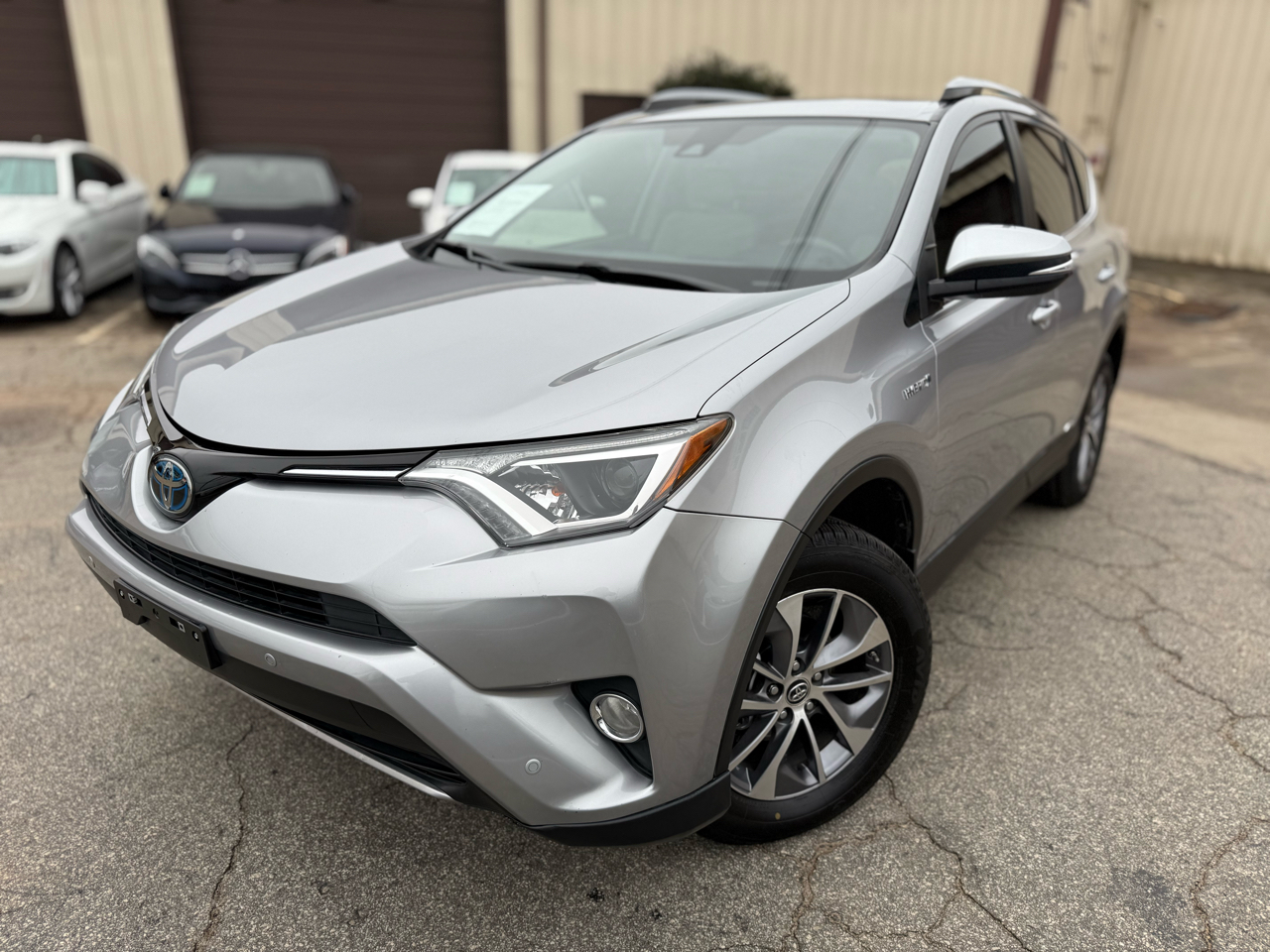 2018 Toyota RAV4 Hybrid XLE
