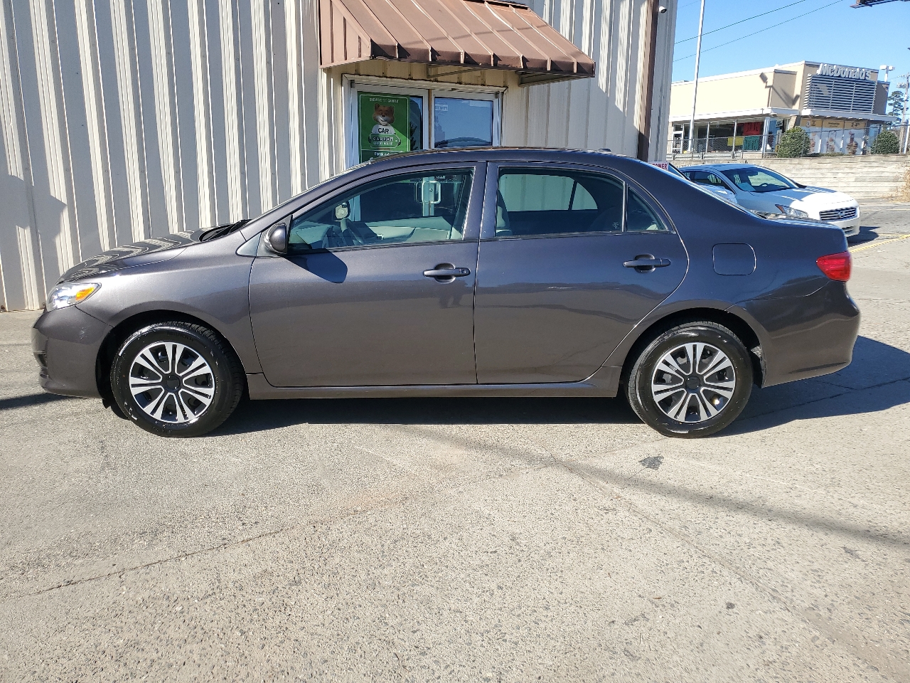 Toyota Corolla LE Plus 4D Sedan 2010