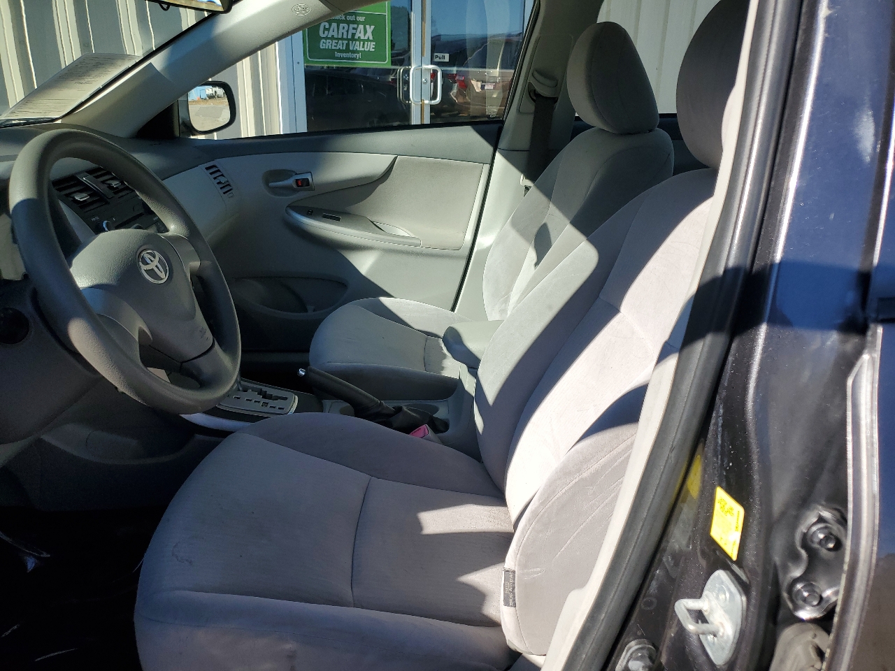 Toyota Corolla LE Plus 4D Sedan 2010