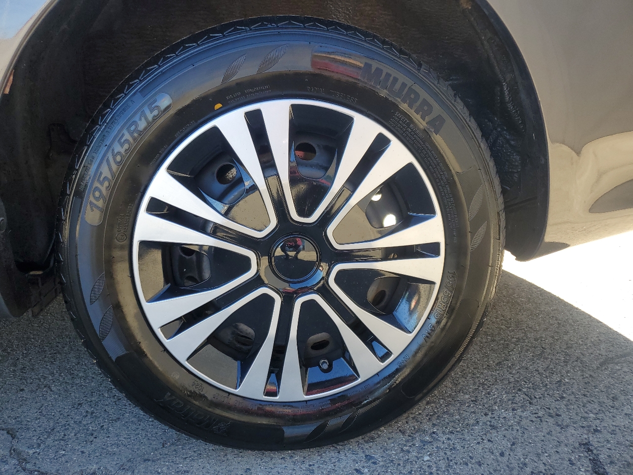 Toyota Corolla LE Plus 4D Sedan 2010