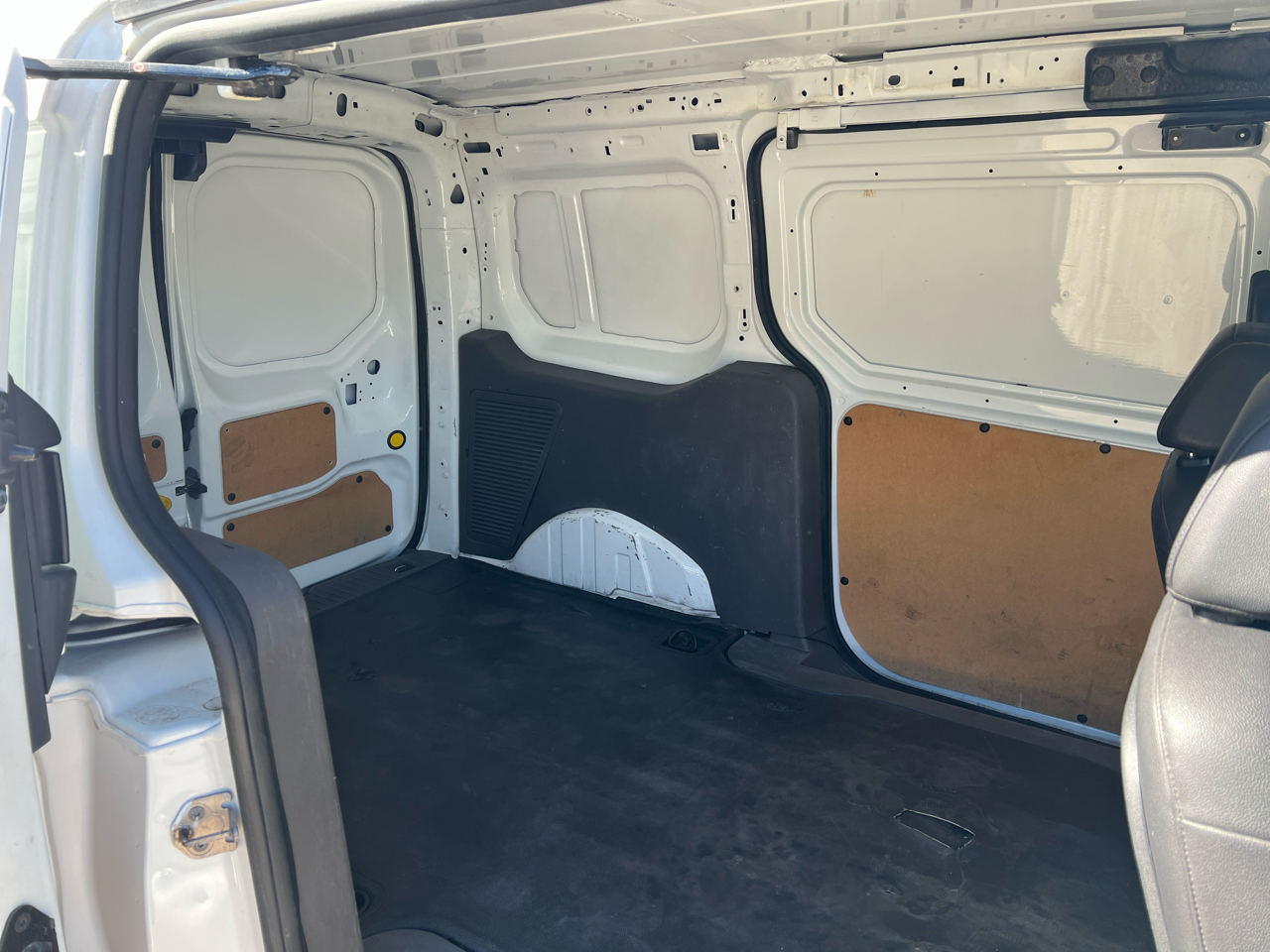Ford Transit Connect Cargo Van XL LWB w/Rear 180 Degree Door 2020 Ford Transit Connect Cargo Van XL LWB w/Rear 180 Degree Door 2020
