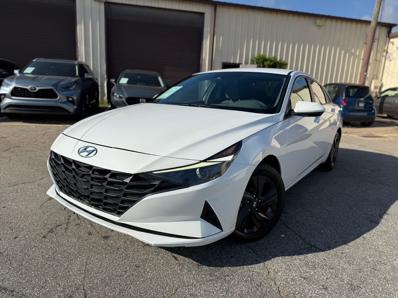 2022 Hyundai Elantra SEL 4D Sedan at