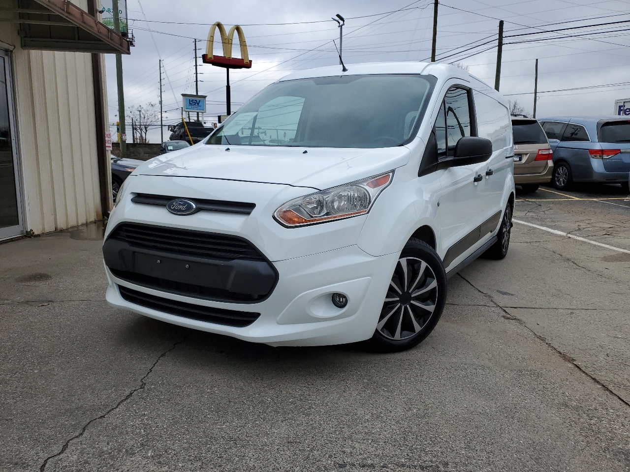 Ford Transit Connect Cargo Van XLT LWB w/Rear 180 Degree Door 2017