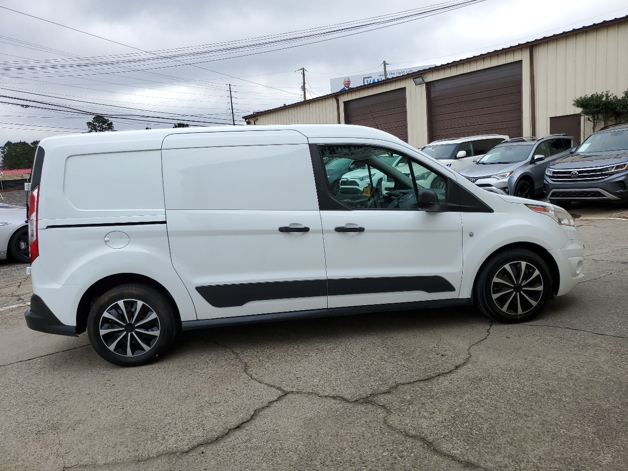 Ford Transit Connect Cargo Van XLT LWB w/Rear 180 Degree Door 2017