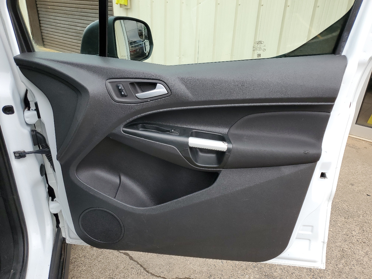 Ford Transit Connect Cargo Van XLT LWB w/Rear 180 Degree Door 2017