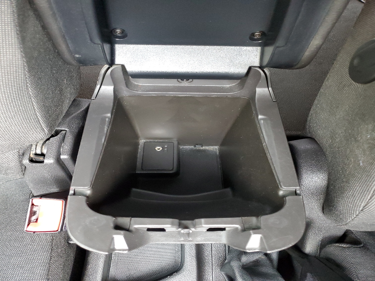 Ford Transit Connect Cargo Van XLT LWB w/Rear 180 Degree Door 2017