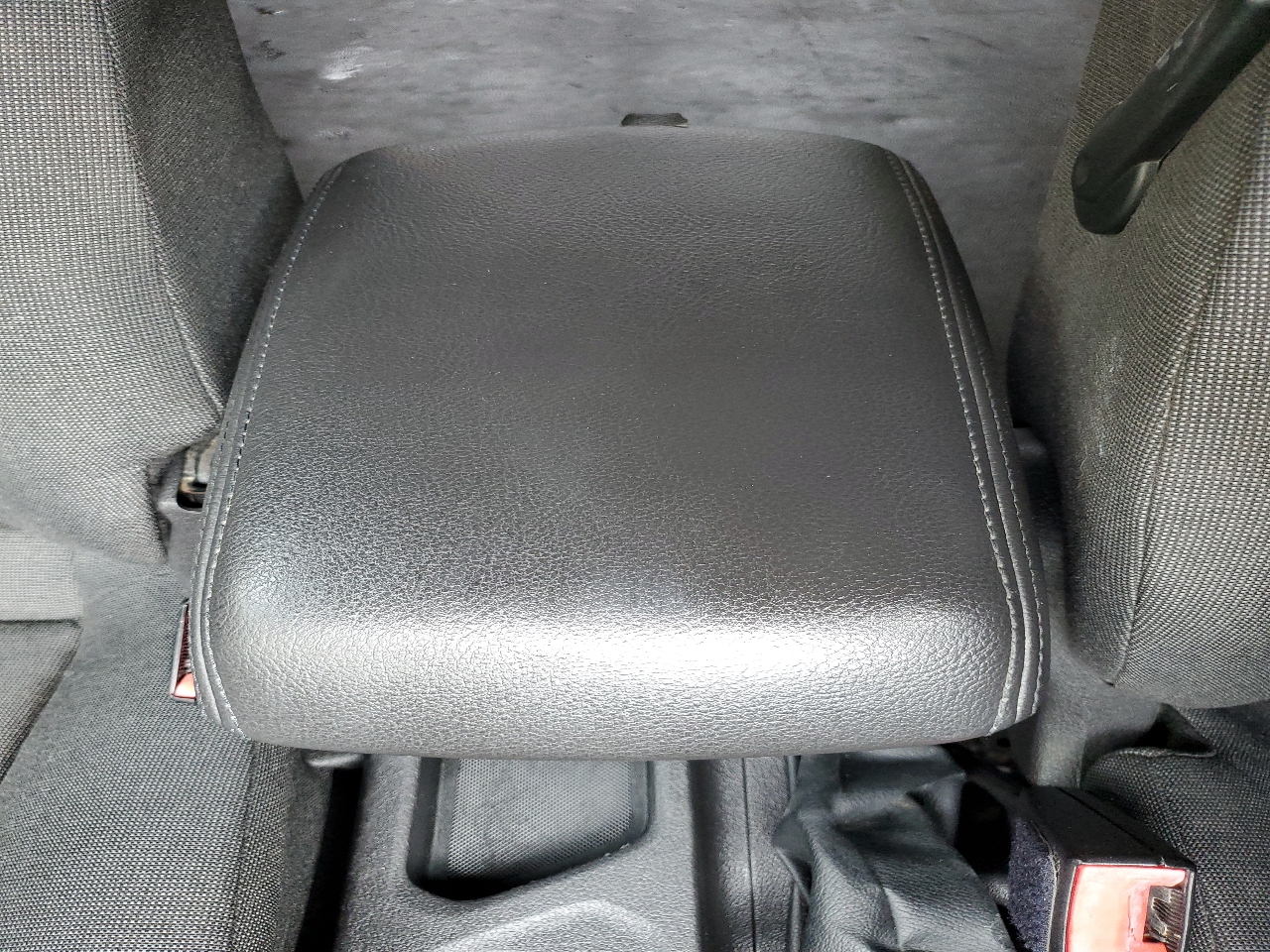 Ford Transit Connect Cargo Van XLT LWB w/Rear 180 Degree Door 2017