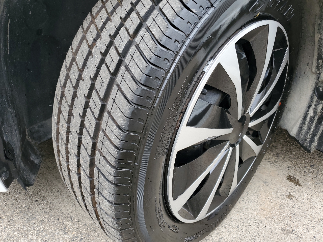 Ford Transit Connect Cargo Van XLT LWB w/Rear 180 Degree Door 2017