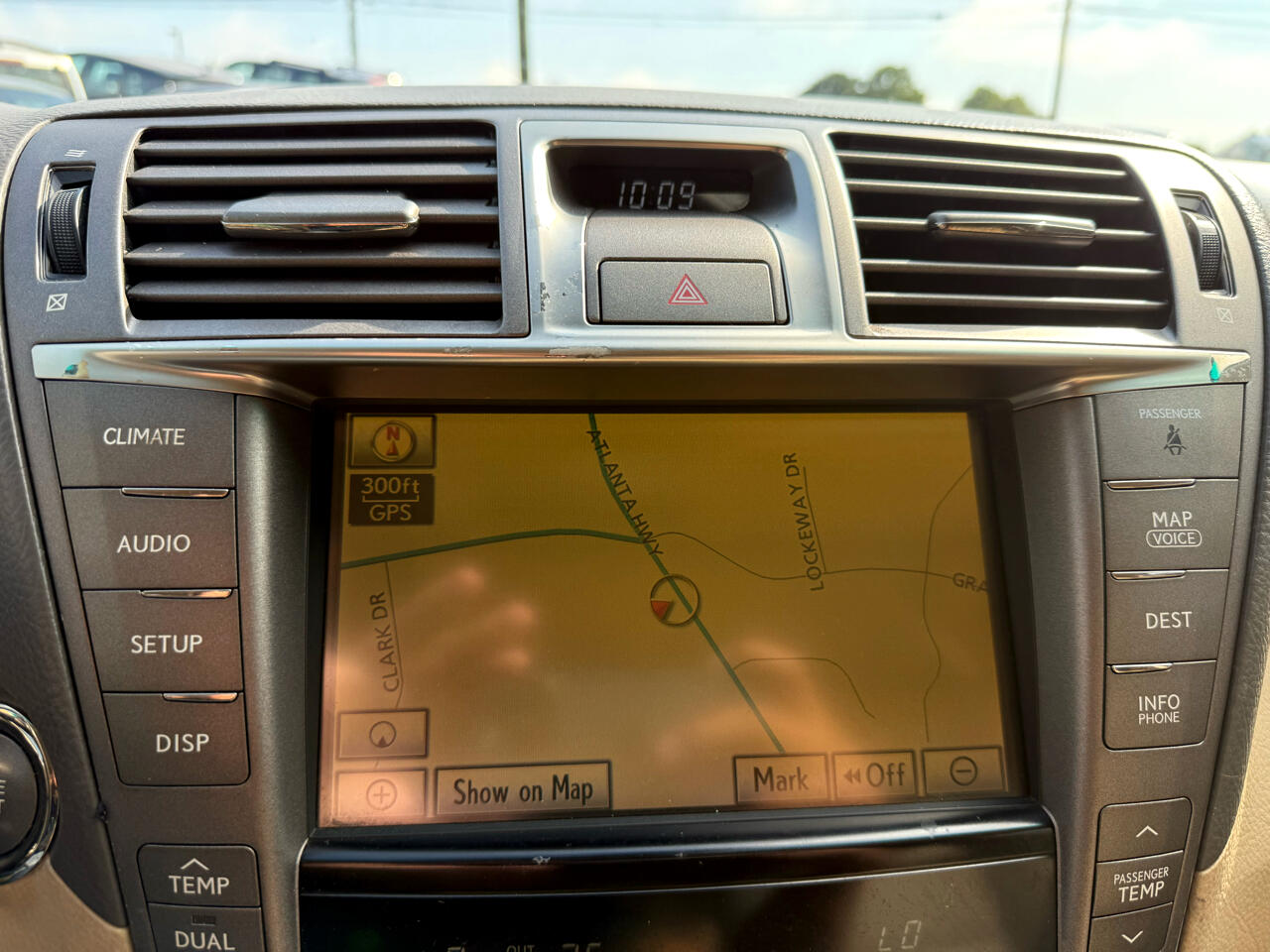 2011 Lexus LS 460 Luxury photo 12