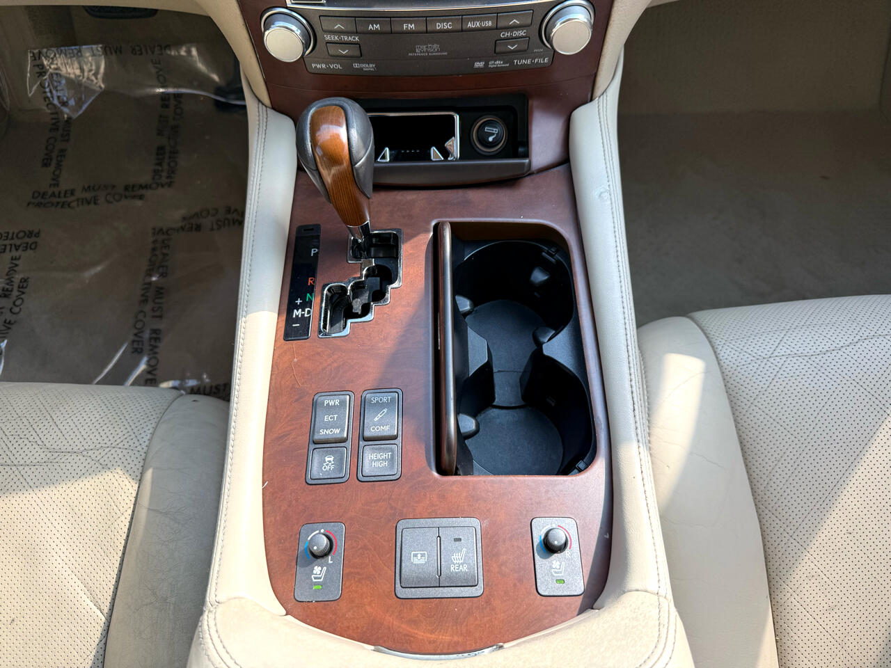 2011 Lexus LS 460 Luxury photo 15