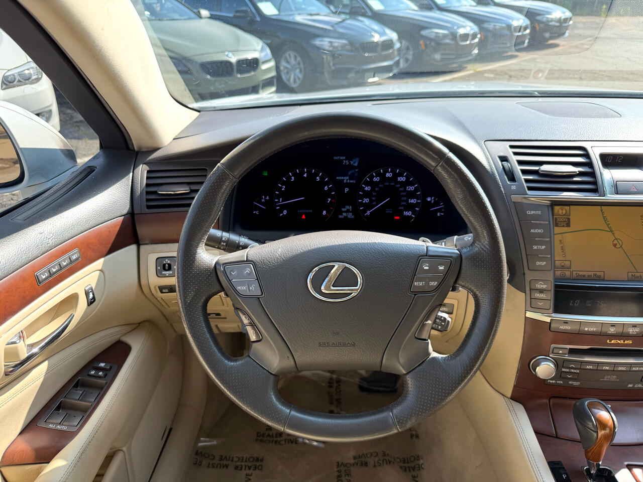 2011 Lexus LS 460 Luxury photo 16