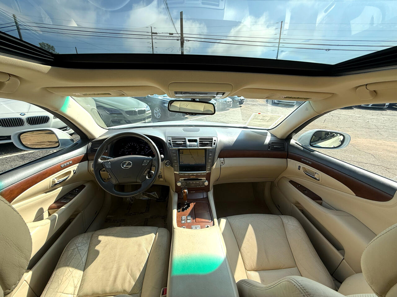 2011 Lexus LS 460 Luxury photo 2