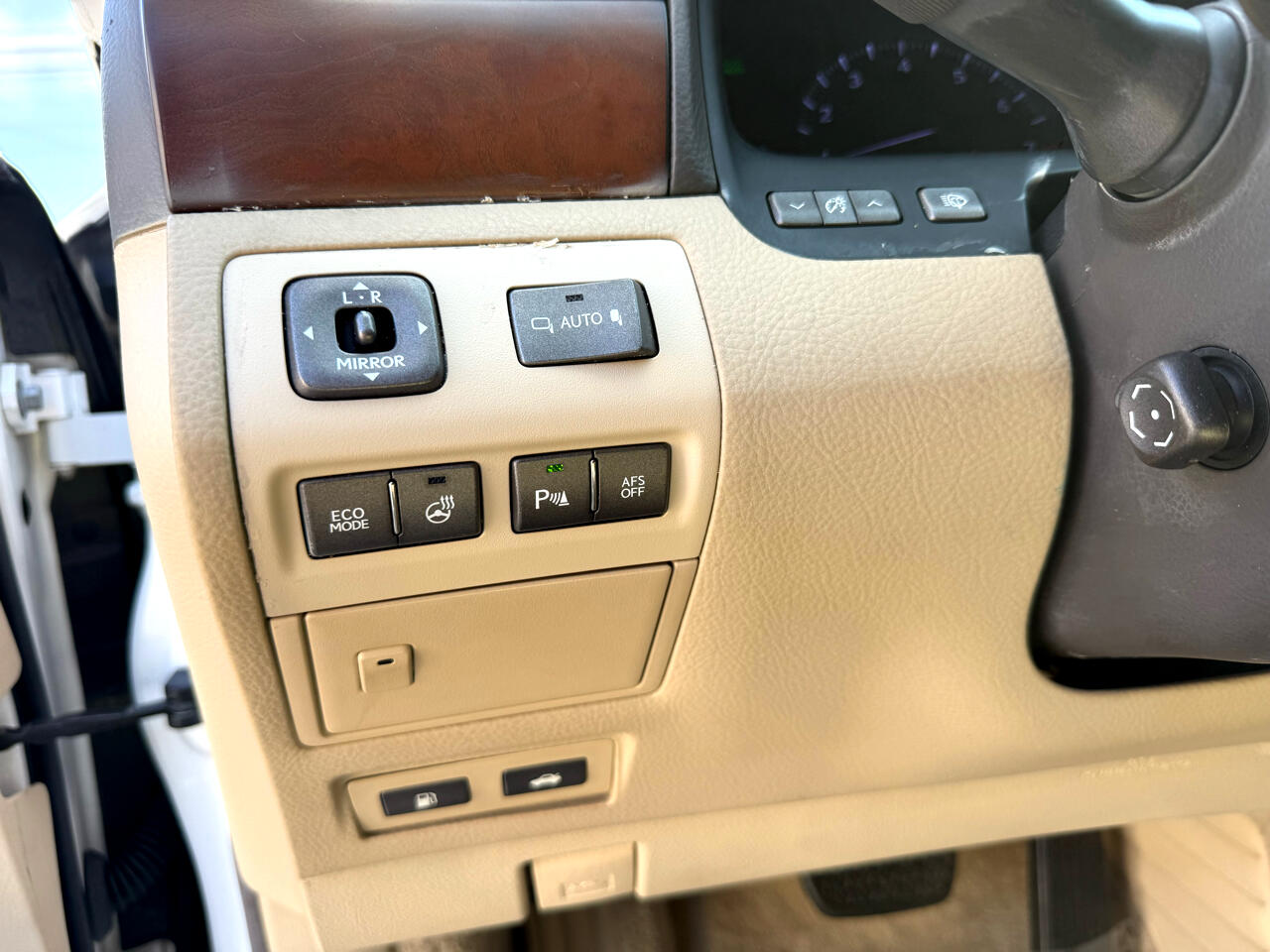 2011 Lexus LS 460 Luxury photo 20