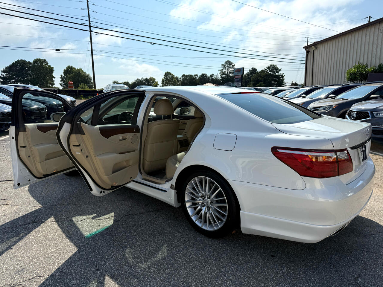 2011 Lexus LS 460 Luxury photo 22