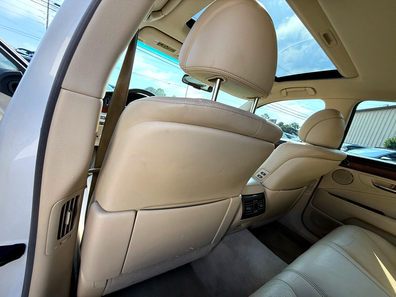 2011 Lexus LS 460 Luxury photo 29