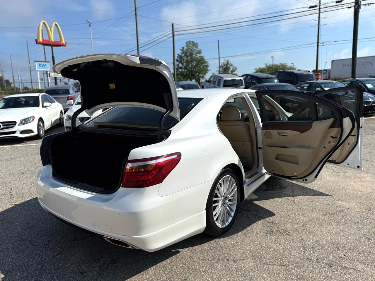 2011 Lexus LS 460 Luxury photo 37