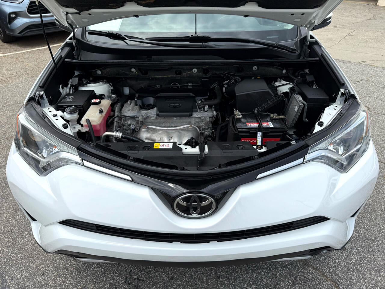 2017 Toyota RAV4 XLE photo 42