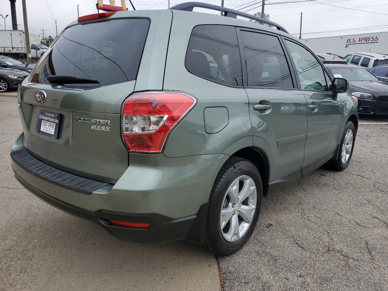 2015 Subaru Forester 2.5i Premium photo 9