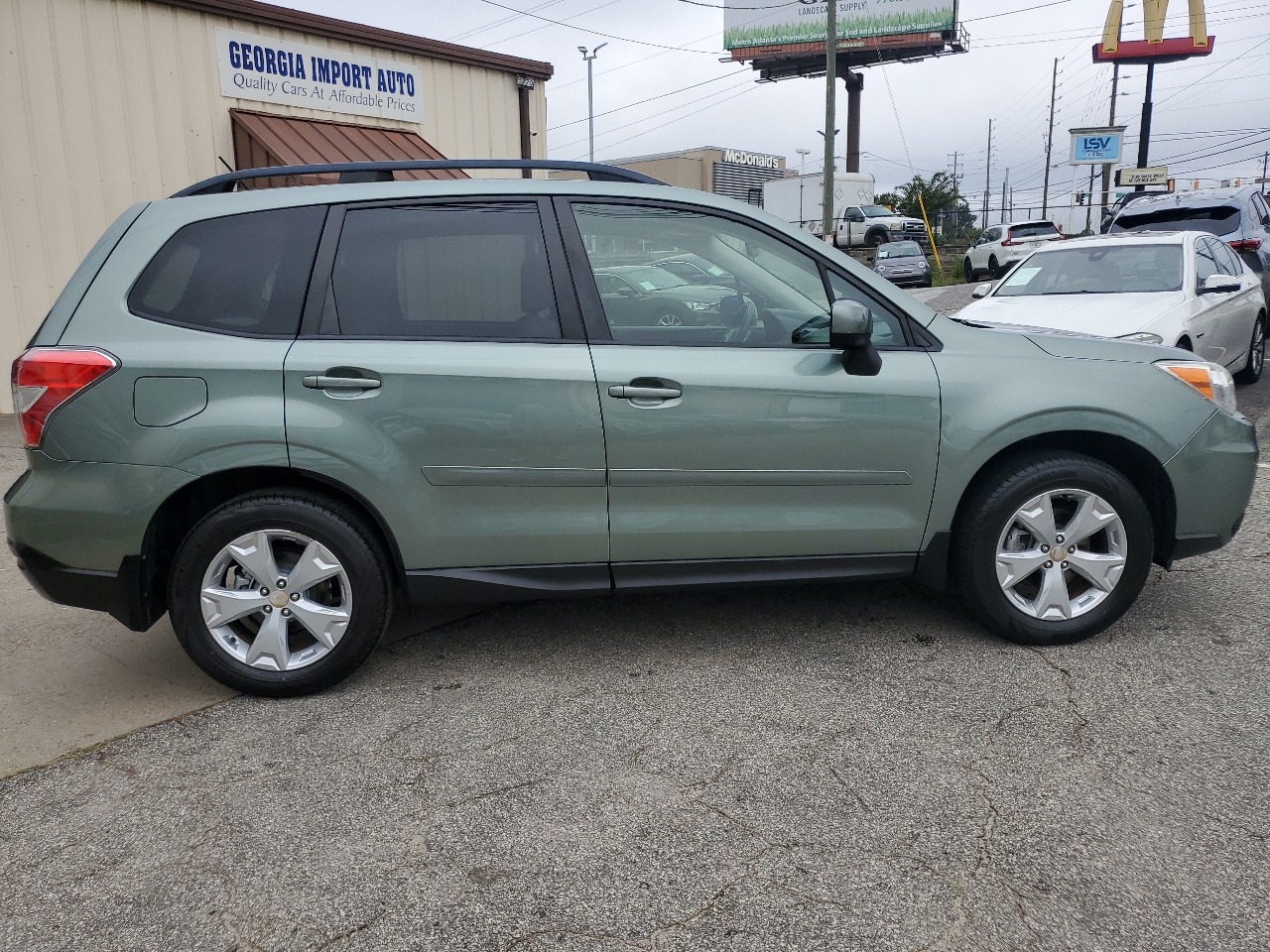 2015 Subaru Forester 2.5i Premium photo 10