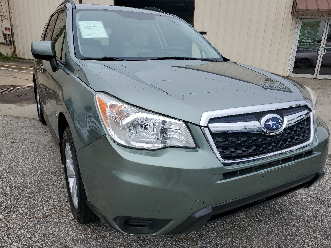 2015 Subaru Forester 2.5i Premium photo 13