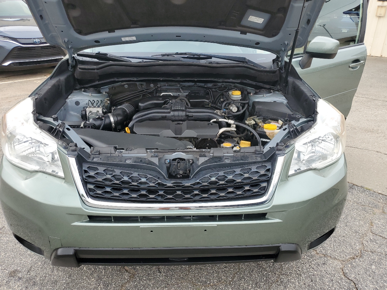 2015 Subaru Forester 2.5i Premium photo 38