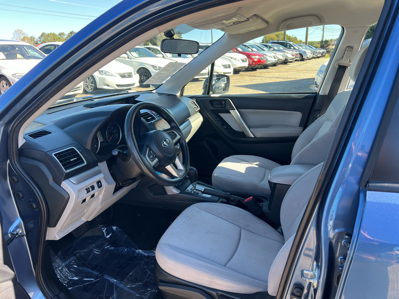 Subaru Forester 2.5i Premium PZEV CVT 2017 Subaru Forester 2.5i Premium PZEV CVT 2017