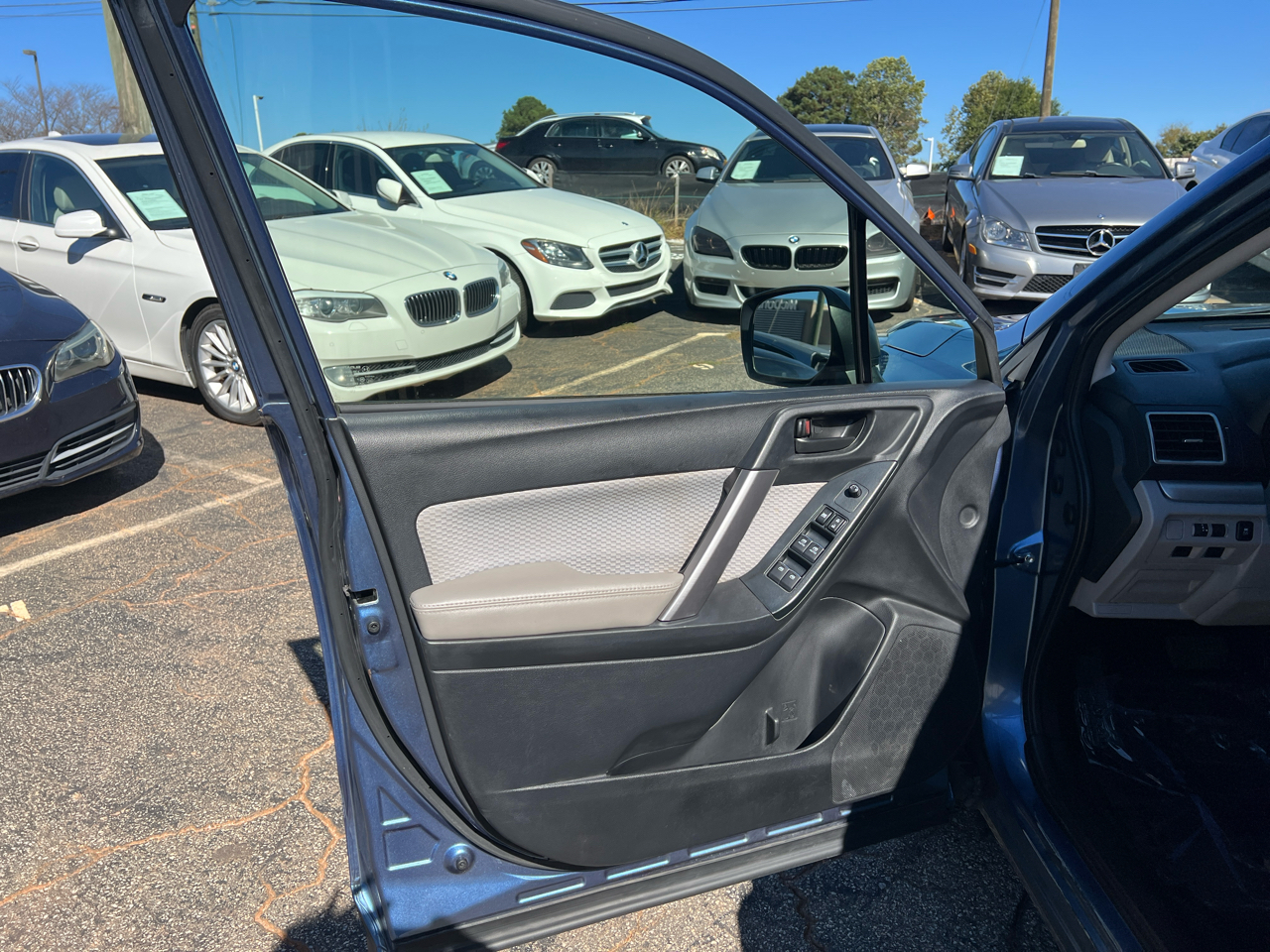 Subaru Forester 2.5i Premium PZEV CVT 2017 Subaru Forester 2.5i Premium PZEV CVT 2017