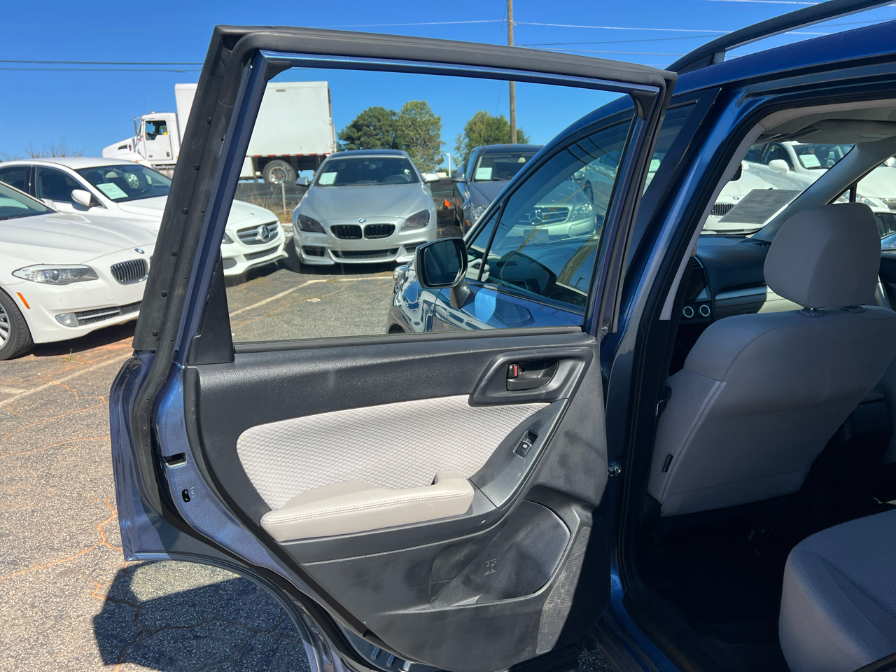 Subaru Forester 2.5i Premium PZEV CVT 2017 Subaru Forester 2.5i Premium PZEV CVT 2017