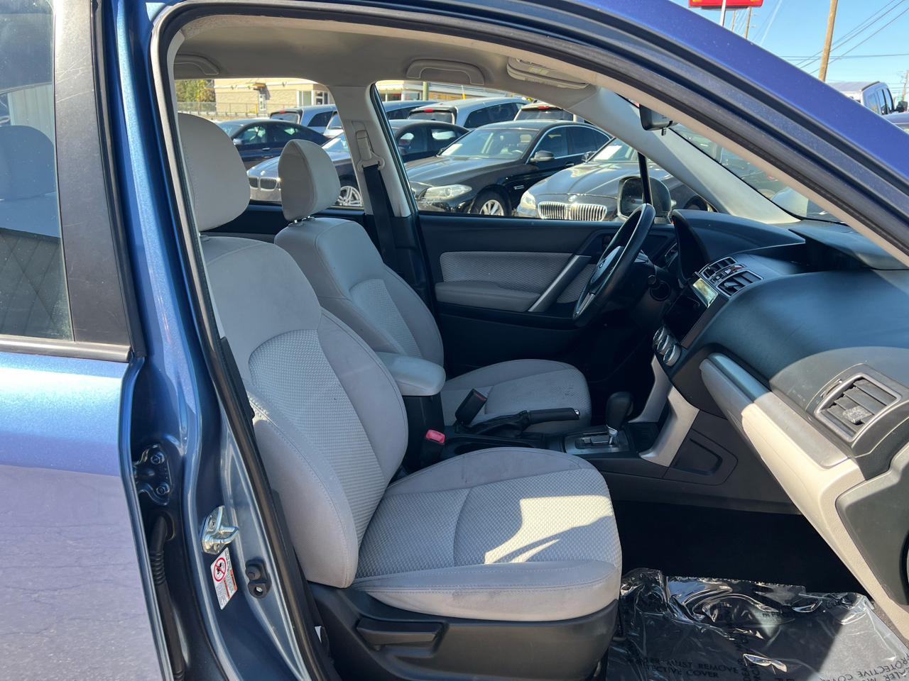 Subaru Forester 2.5i Premium PZEV CVT 2017 Subaru Forester 2.5i Premium PZEV CVT 2017