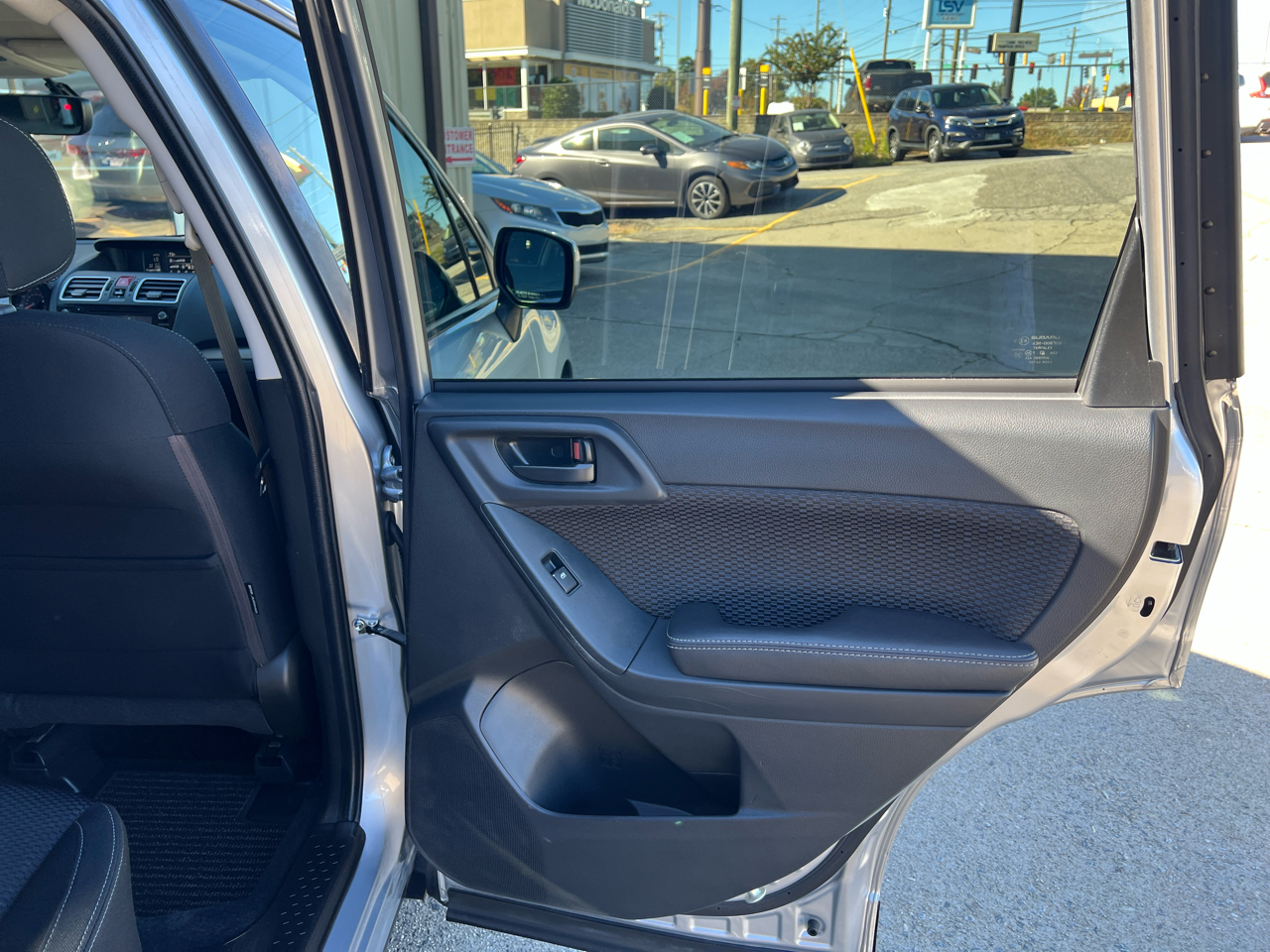 Subaru Forester 2.5i Premium CVT 2018 Subaru Forester 2.5i Premium CVT 2018