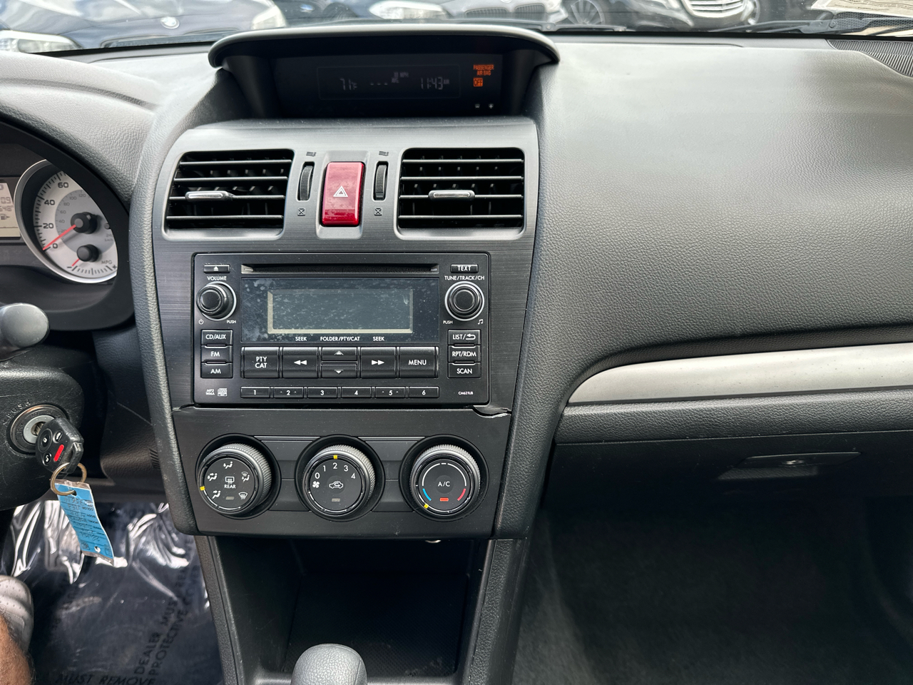 2013 Subaru Impreza 2.0i Premium photo 6