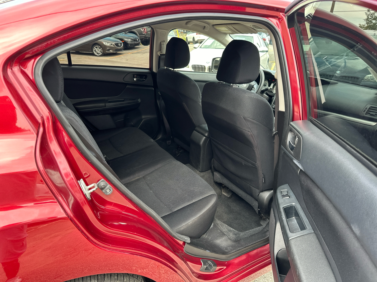 2013 Subaru Impreza 2.0i Premium photo 14