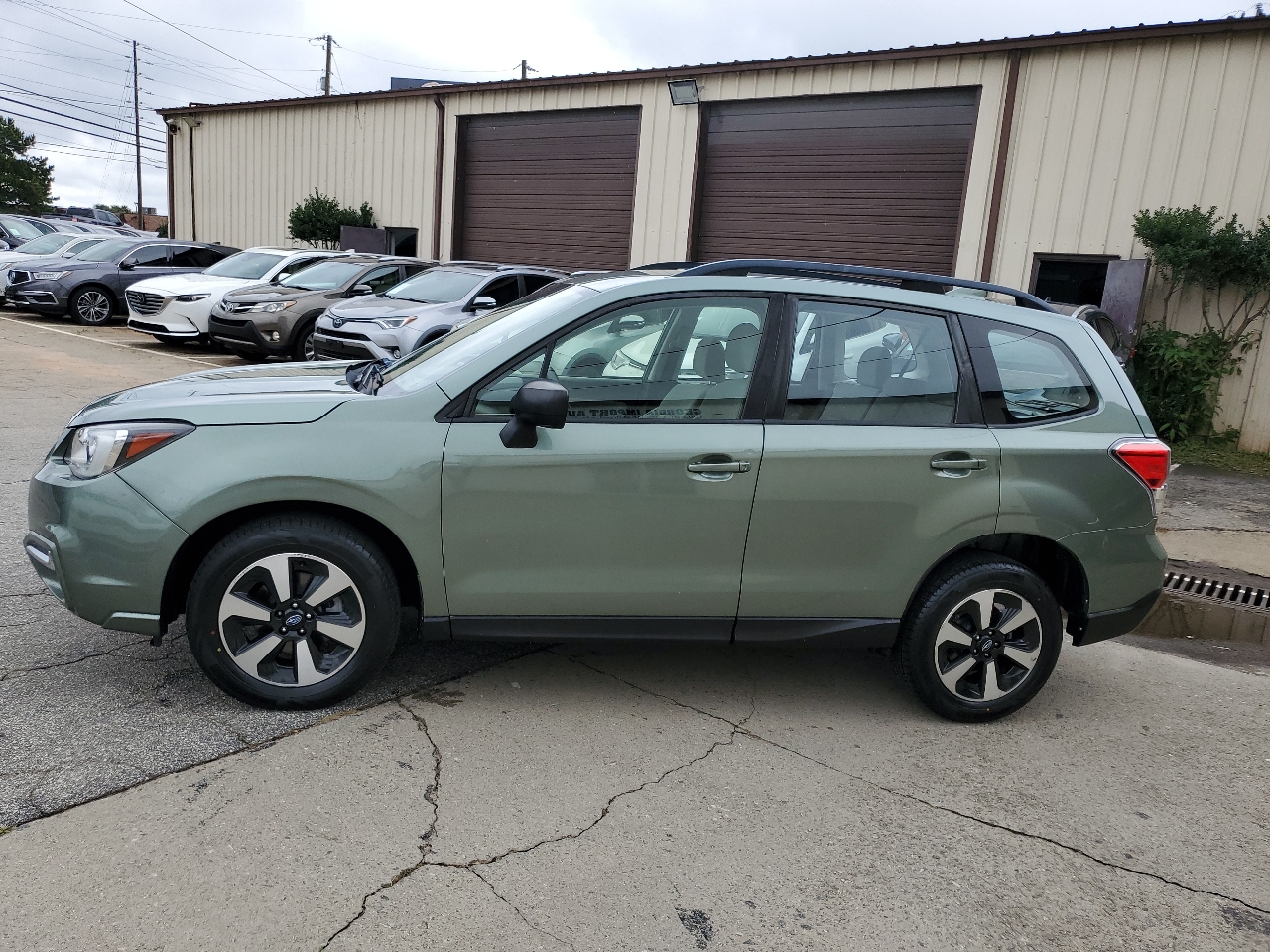 2017 Subaru Forester 2.5i Premium photo 3