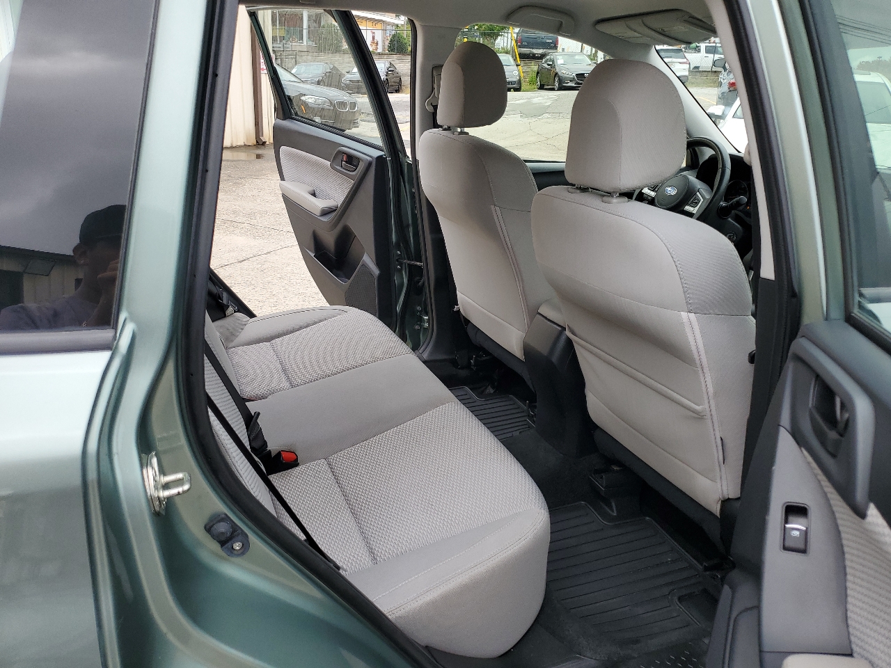 2017 Subaru Forester 2.5i Premium photo 22