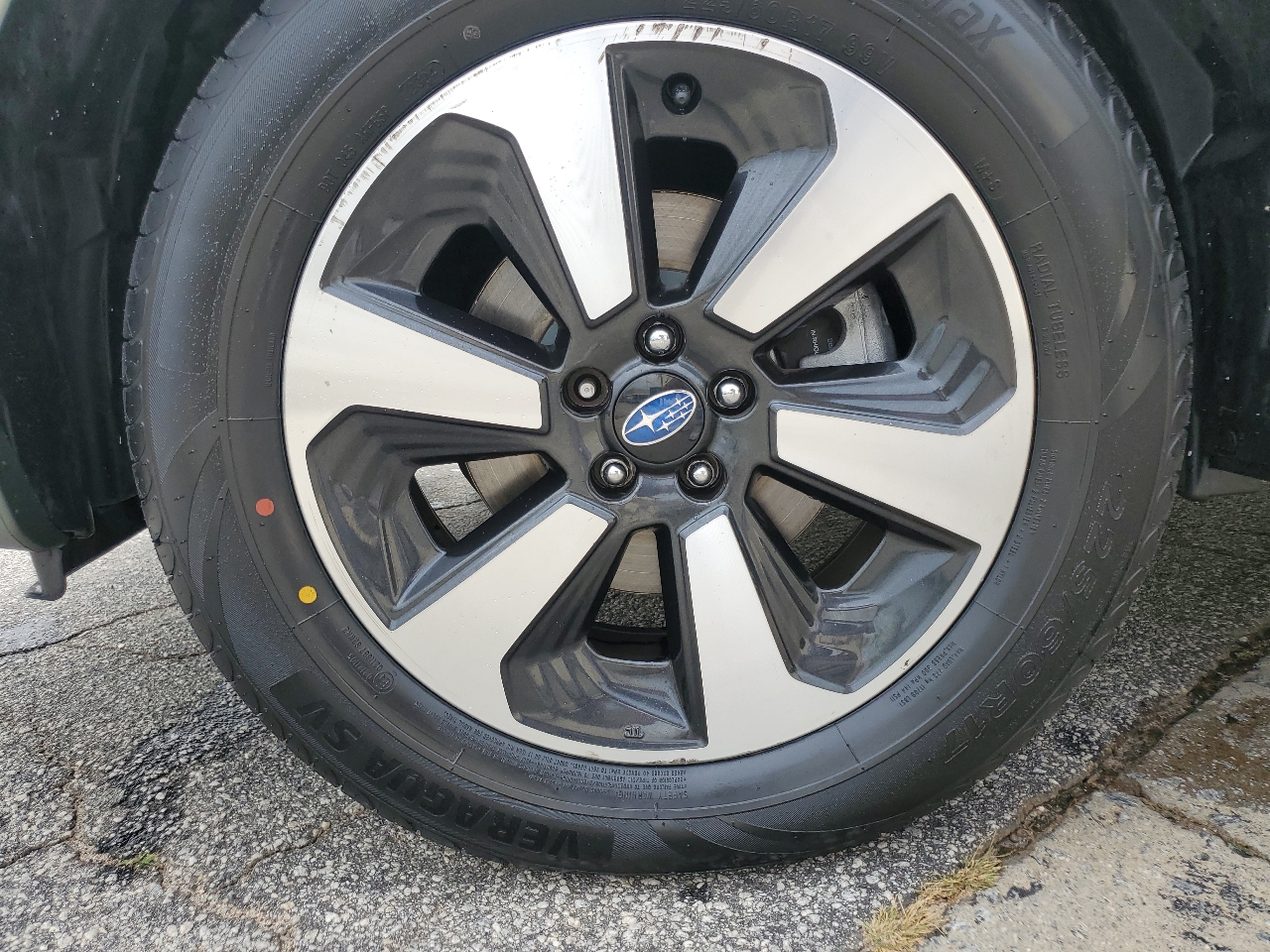 2017 Subaru Forester 2.5i Premium photo 24